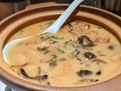 小鸡炖榛蘑-止观小馆·辽河口渔家菜(王府井店)