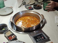 -喃喃椰·糟粕醋·椰子鸡火锅(七堡花园店)