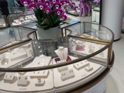 -RUANS阮仕珍珠(北京蓝色港湾店)