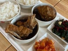 -万和春排骨砂锅米饭(新业广场店)