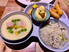 -蜜桃餐厅·伴山(绿宝广场店)