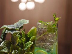 -ZING COFFEE 镜咖啡