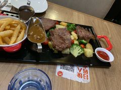 -必胜客(上海新南方商城PH店)