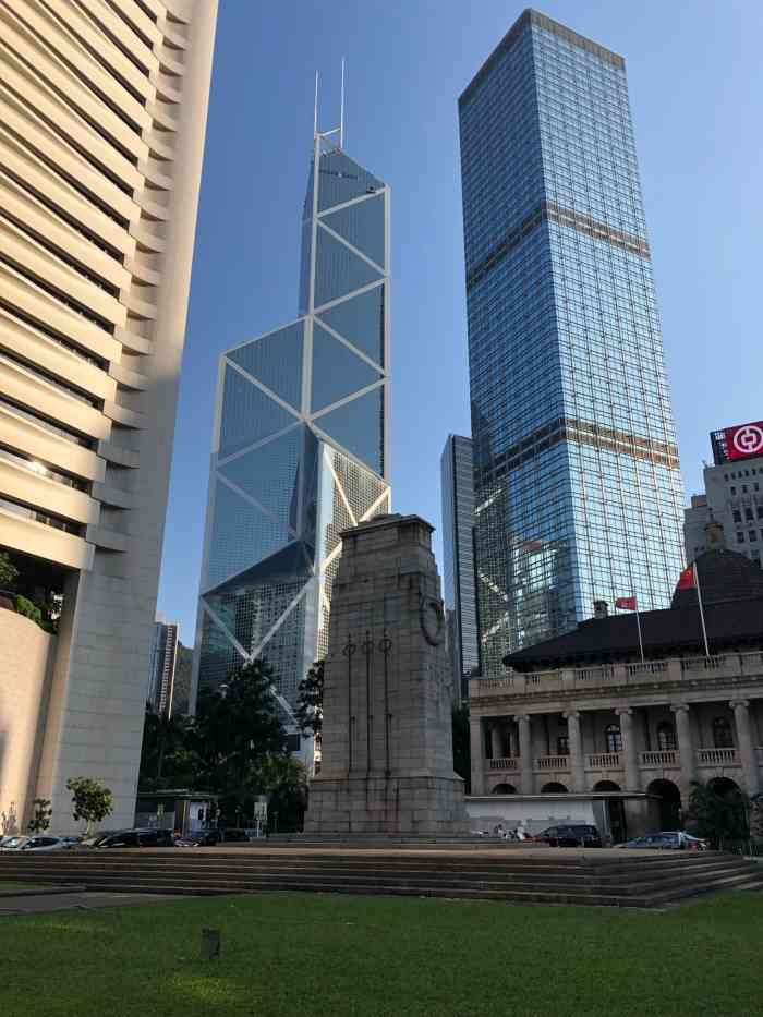 皇后像广场和平纪念碑-"皇后像广场,位于中环的核心地带,闹中取静..."