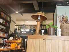 -房角石咖啡与书(吉大南校店)