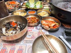 -草家酱蟹炭火烤肉店(珲春南路二店)
