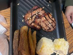 -I HOLIC艾豪丽披萨(KKone店)