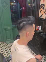 -海文先生国潮烫染男士理发馆
