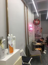 -茶发Salon·烫发染发理发