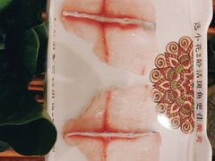 -老牌坊云南鱼豆花火锅(爱建店)
