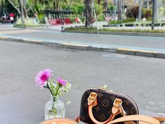 -ommo cafe(半岛城邦店)