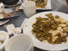 -蔼若春.传承三十年云南菜(金碧公园店)