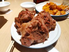 招牌酱大骨-关东小磨东北菜(上海长风大悦城店)
