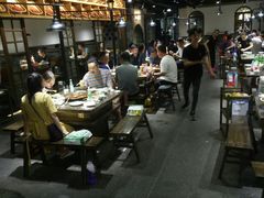 -红九格老火锅(三峡广场店)