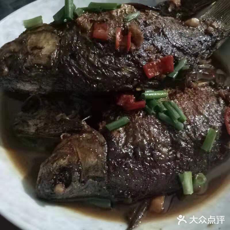 简单易做的家常菜：香煎鲫鱼