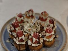 草莓忌廉华夫饼-BE BRIGHT KITCHEN(正佳广场店)