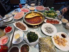 -小天鹅火锅·一线江景洪鼎旗舰店(洪崖洞店)
