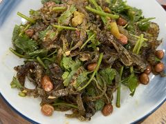 凉拌鱼皮-五七小李子油焖大虾(总店)