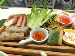 -越弥越南传统美食馆
