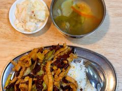 -夜夜香特色板筋盖饭