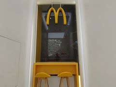 -麦当劳(徐汇漕溪北路百脑汇店)