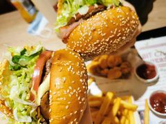 -The Habit Burger Grill 哈比特汉堡(复兴soho店)