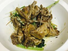 香茅乳鸽-寻味顺德·南记酒家·传统顺德菜·鱼生(广源路店)