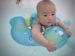 -Pony Baby宝尼婴幼儿游泳SPA馆
