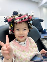 -V7 HAIR SALON