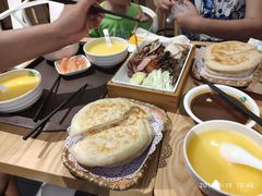 -李连贵熏肉大饼(金隅嘉品Mall店)