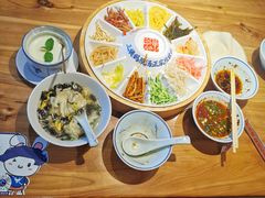-怪噜范·老贵阳街头名小吃(汇金星力城店)