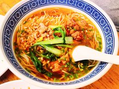 辣肉汤面-沪西老弄堂面馆(定西路店)