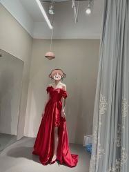 -艾米丽婚纱礼服