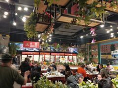 大堂-钢管厂五区小郡肝串串香(蜀都万达店)