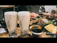 -湊湊火锅·茶憩(杭州湖滨银泰in77店)
