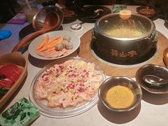 -芸山季·云南山珍菌火锅(人民广场来福士店)