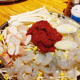 韩国街的魅力，炭烤鳗鱼和活章鱼的绝美之味