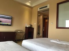 -山明水秀大饭店