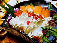 -老滇山寨•云南特色菜•地方菜•民族风情歌舞表演(金碧店)