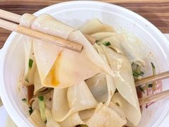 -荀记肉夹馍(三八家乐福店)