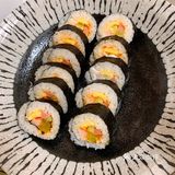 管他是寿司还是紫菜包饭