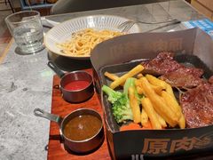 -菲滋意式餐厅(富阳东方茂店)