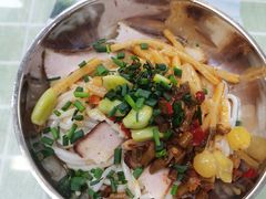-红鼻子桂林米粉(金唐新光界店)