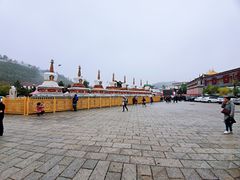 -塔尔寺游客服务中心