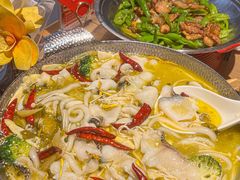 招牌酸菜乌鱼片-滋味工坊中餐厅(高新区店)