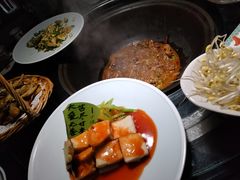 -挂旗柴锅鸡(蚌山区嘉年华店)