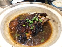-老码头黑皮肘子锅包肉(赣水路店)