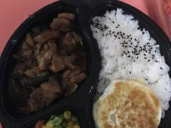 -丽华快餐(红庄国际店)