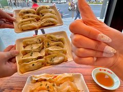 -小姜锅贴(凤凰街店)