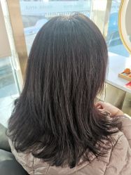 -一東造型烫发染发